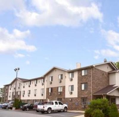 фото отеля Super 8 Taylor Detroit Area