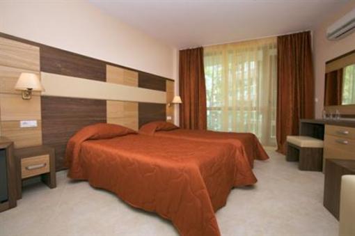 фото отеля Hotel Sea Breeze