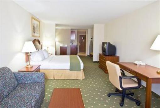 фото отеля Holiday Inn Express Hotel & Suites Live Oak
