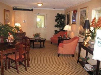 фото отеля Home Towne Suites Clarksville (Tennessee)