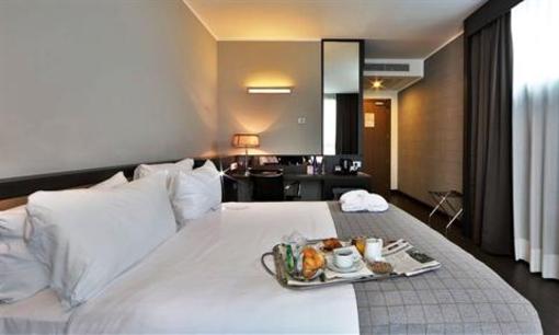 фото отеля Best Western CHC Airport