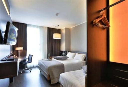 фото отеля Best Western CHC Airport