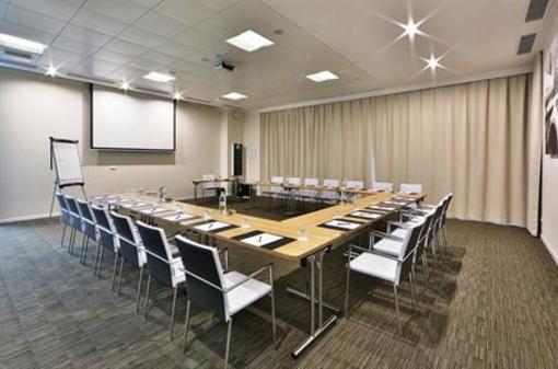 фото отеля Best Western CHC Airport