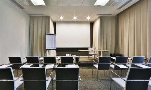 фото отеля Best Western CHC Airport