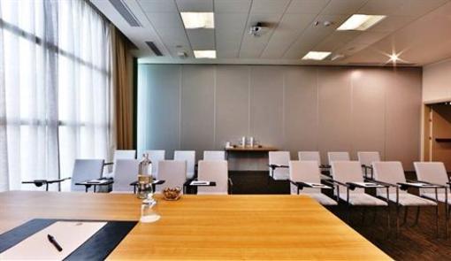 фото отеля Best Western CHC Airport