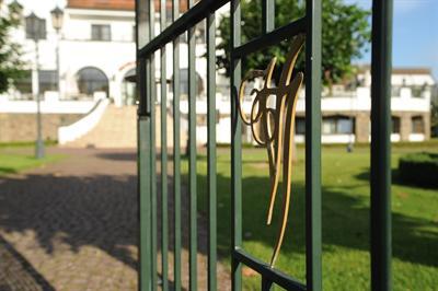 фото отеля Ringhotel Rheinhotel Vier Jahreszeiten