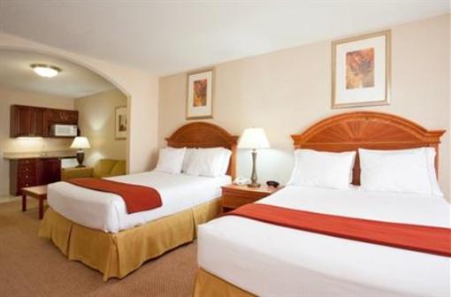 фото отеля Holiday Inn Express Hotel & Suites Logansport