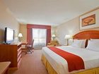 фото отеля Holiday Inn Express Hotel & Suites Logansport