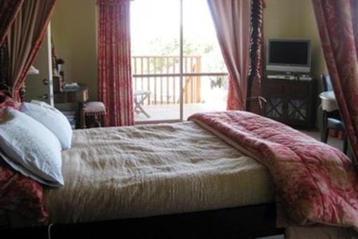 фото отеля Tudor Manor Bed & Breakfast