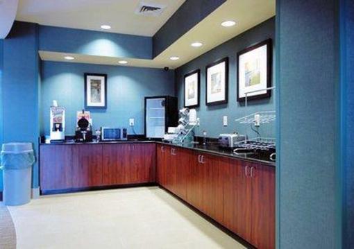 фото отеля Comfort Suites Whitsett