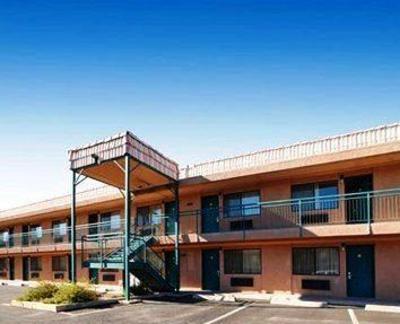 фото отеля Econo Lodge Phoenix