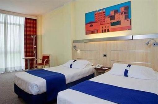 фото отеля Holiday Inn Express Parma