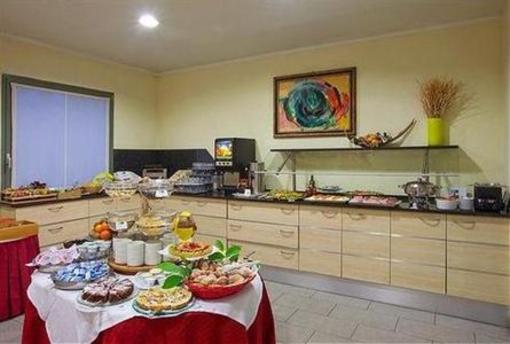 фото отеля Holiday Inn Express Parma