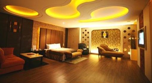 фото отеля Her Home Spa Motel Douliu