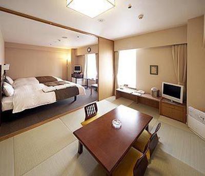 фото отеля Dormy Inn Shinsaibashi