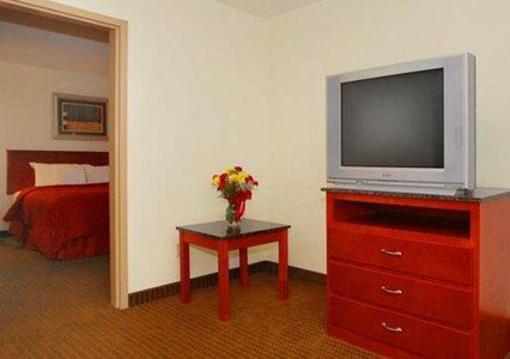 фото отеля Quality Inn & Suites Bedford