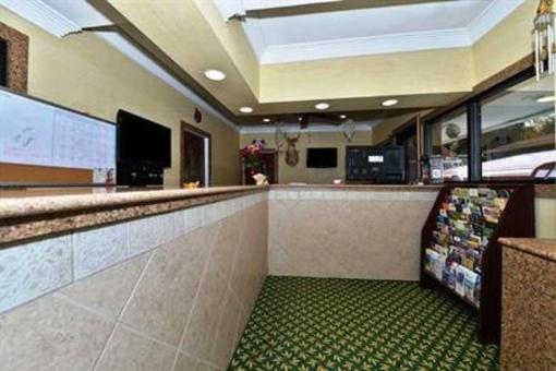 фото отеля Americas Best Value Inn Savannah (Georgia)