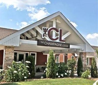 фото отеля Champagne Lodge & Luxury Suites Willowbrook