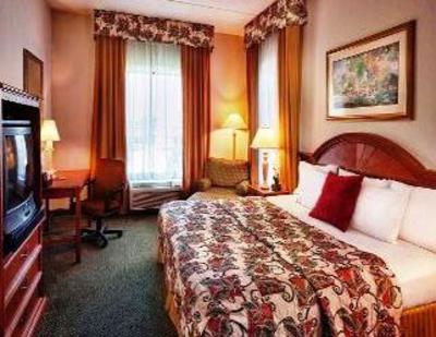 фото отеля Ramada Inn & Suites New Orleans Airport