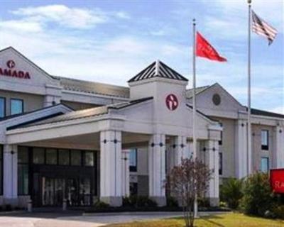 фото отеля Ramada Inn & Suites New Orleans Airport