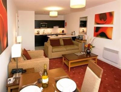 фото отеля Premier Apartments Manchester