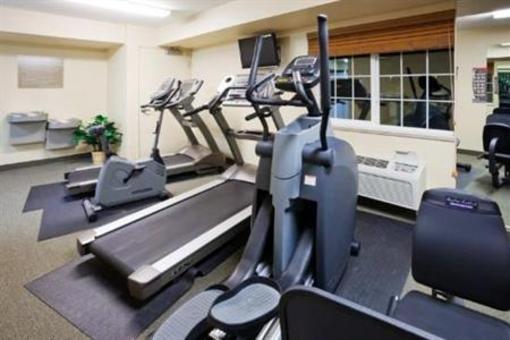 фото отеля Candlewood Suites Milwaukee North Brown Deer/Mequon