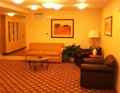 фото отеля Candlewood Suites Milwaukee North Brown Deer/Mequon