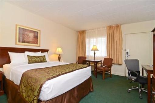фото отеля Best Western Genetti Inn & Suites Hazle Township