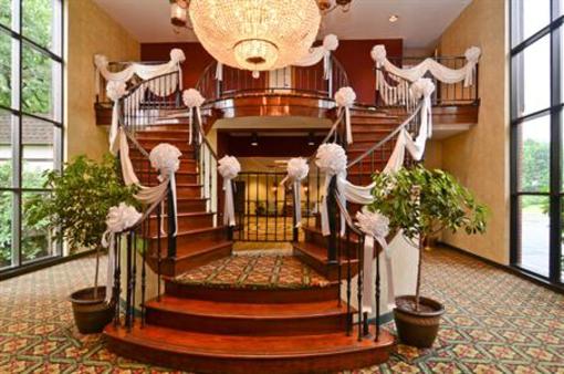 фото отеля Best Western Genetti Inn & Suites Hazle Township