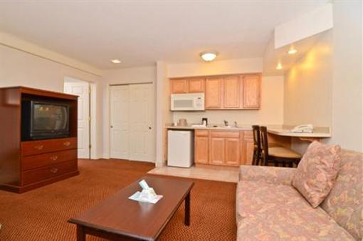 фото отеля Best Western Genetti Inn & Suites Hazle Township