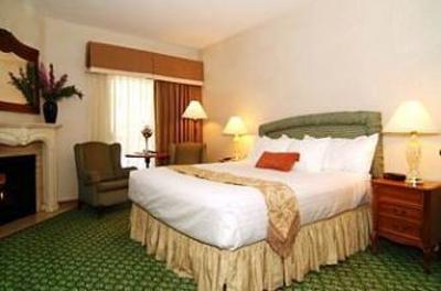 фото отеля BEST WESTERN PLUS Big Bear Chateau