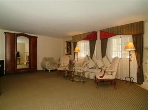 фото отеля BEST WESTERN PLUS Big Bear Chateau