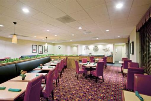 фото отеля Holiday Inn Fresno-Airport