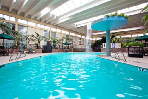 фото отеля Holiday Inn Fresno-Airport