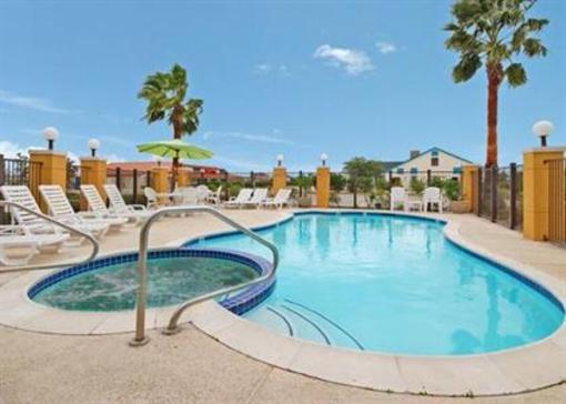 фото отеля Candlewood Suites Houston West