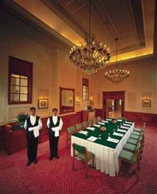фото отеля Oberoi Cecil - Shimla