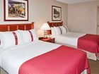 фото отеля Holiday Inn Hotel & Suites Warren