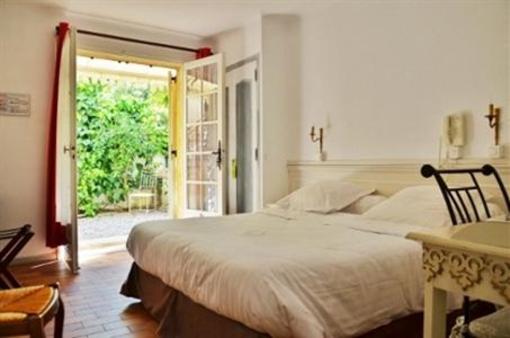 фото отеля Logis Ruc Hotel Cannes
