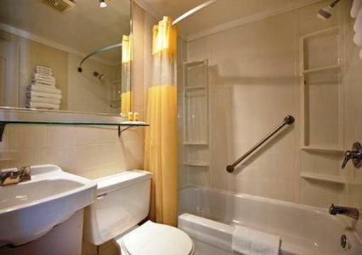 фото отеля Econo Lodge Brossard