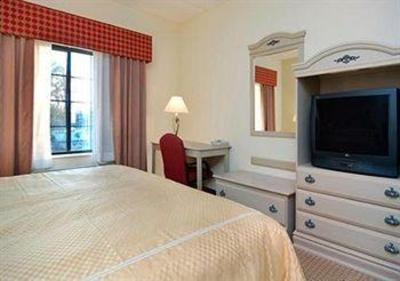 фото отеля Comfort Suites New Orleans Airport