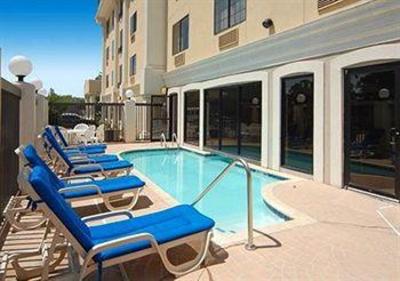 фото отеля Comfort Suites New Orleans Airport