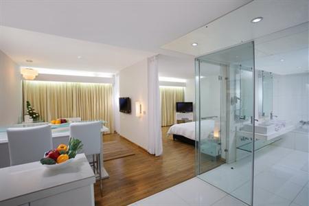 фото отеля St Laurn Suites Pune