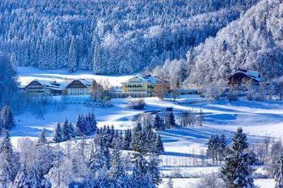 фото отеля Sheraton Fuschlsee-Salzburg Hotel Jagdhof