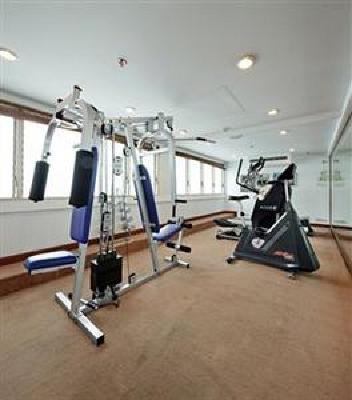 фото отеля Check Inn Regency Park