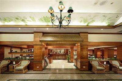 фото отеля Check Inn Regency Park