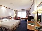 фото отеля Check Inn Regency Park