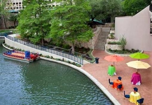 фото отеля Marriott San Antonio Riverwalk