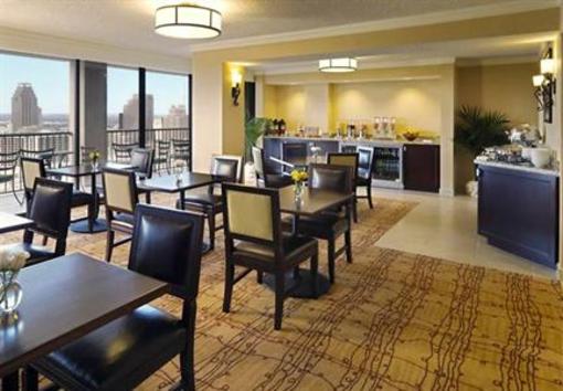 фото отеля Marriott San Antonio Riverwalk