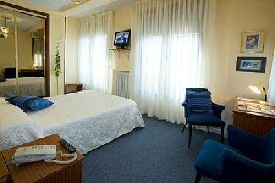 фото отеля Hotel Castilla Gijon
