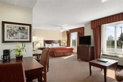 фото отеля Homewood Suites Wallingford-Meriden